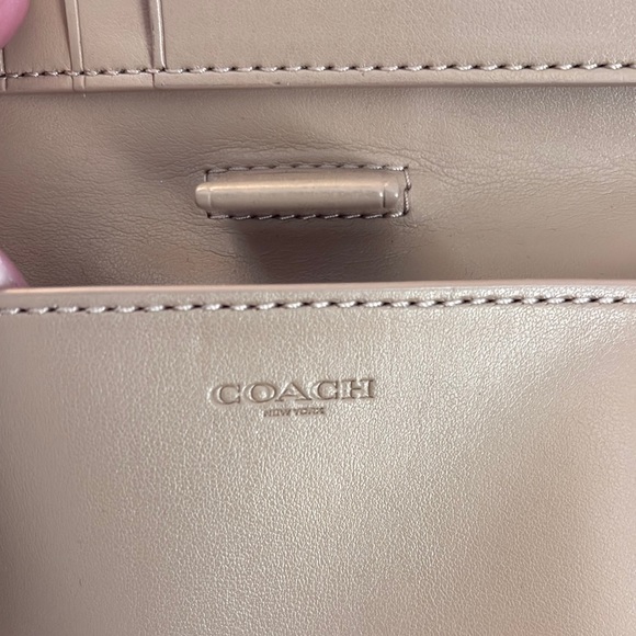 Coach check book cover - Picture 4 of 4